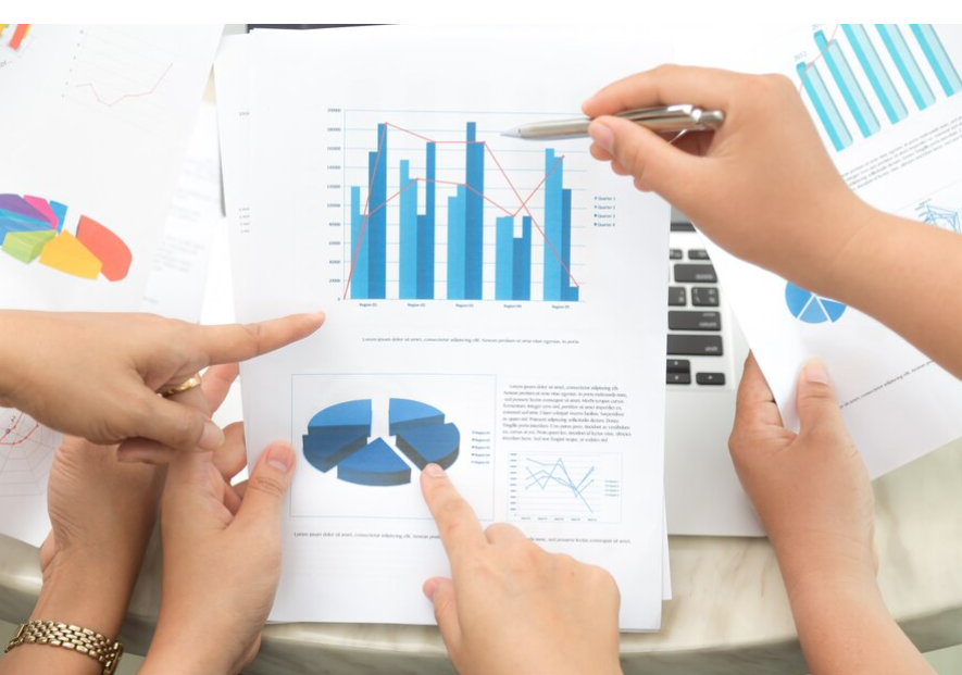 Service Performance Review Report Template – IT Governance Framework